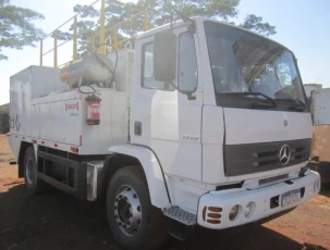 Caminhão Mercedes Bens Atron 1719