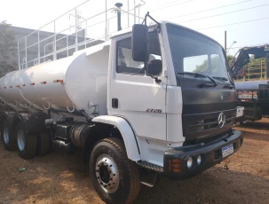 Caminhão Mercedes Bens 2726 Tanque