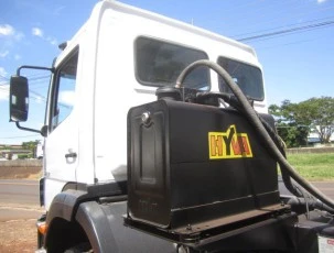 Caminhão Mercedes Benz MB Axor 2831 Caçamba Basculante