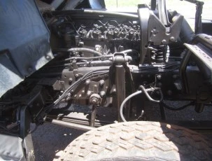 Caminhão Mercedes Benz MB Axor 2831 Caçamba Basculante