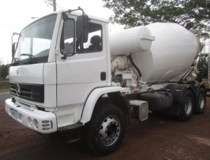 Caminhão Mercedes Bens 2726 LIEBHERR 8M³