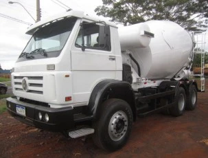 Caminhão  Volkswagen worker 26-260e Betoneria LIEBHERR 8M³