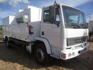 Caminhão Mercedes Bens Atron 1719, Comboio Lubri. Abast.
