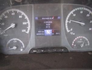 Caminhão Mercedes Benz Atego 2730 Traçado no Chassi